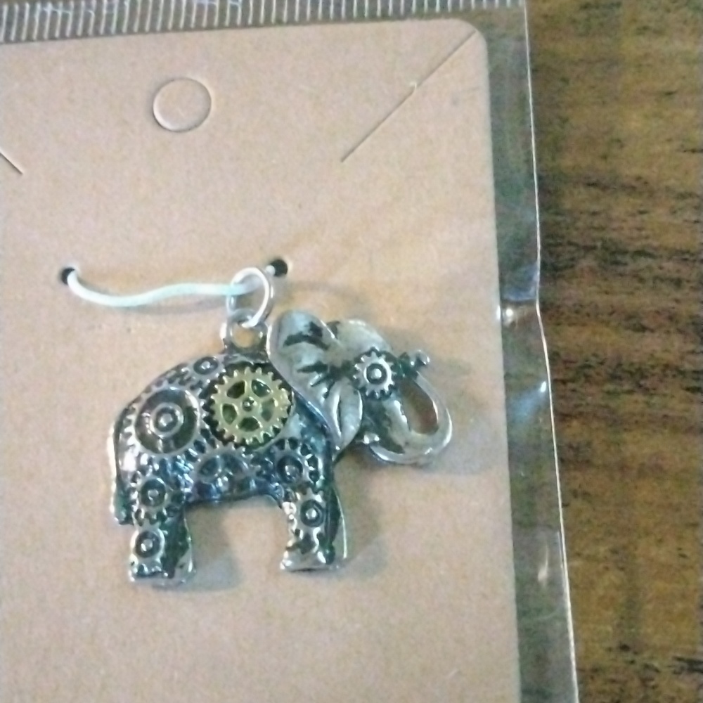 Steampunk Elephant Charm